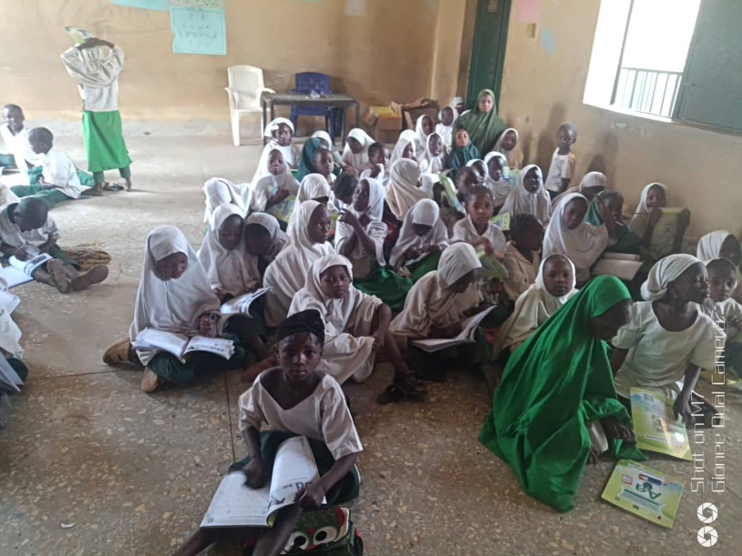 leads_nigeria's tweet image. #corruptionmustGO
#KDSTATNES 
LANW supported by  @macfound visited UBE S/G NASSARAWA ChiKun LGA. The school is in need of furnitures and renovation of Block A, B and C
 @SholaOga @KadunaSubeb @ogpkaduna @Kaduna_MoE @openUBEC @GovKadu