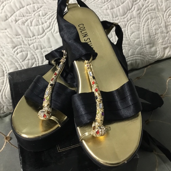 IngridVicencio1's tweet photo. So good I had to share! Check out all the items I'm loving on @Poshmarkapp from @JonesNevaeholah #poshmark #fashion #style #shopmycloset #freepeople #cxo #colinstuart: https://t.co/dEAy2vYykE https://t.co/HHl2K7ieda