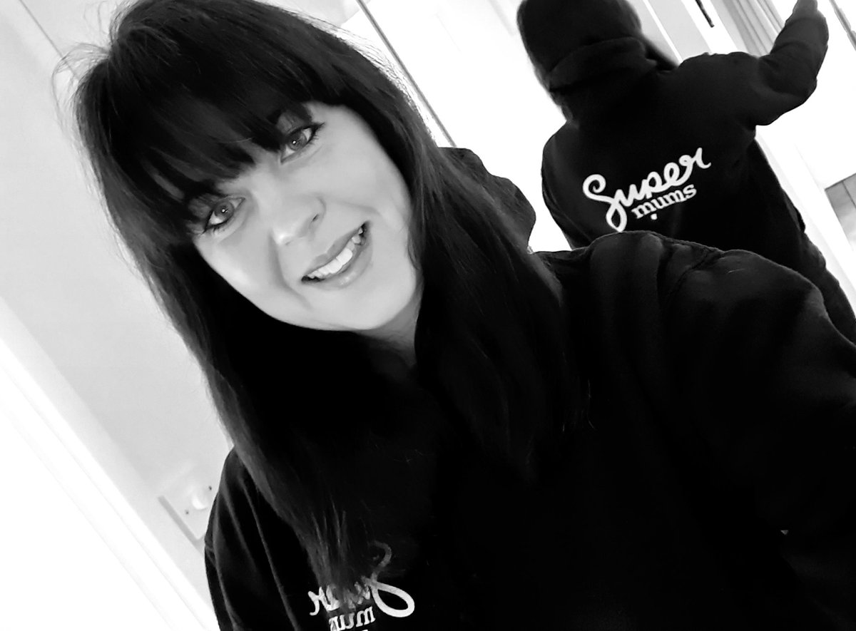 If it wasn't for #Covid19 I'd be in London for <a href="/LDNsCall/">Londons Calling</a> today but I'm still up, fully dressed in my @SupermumsGlobal hoodie looking forward to some virtual learning &amp; connecting with people on social. Thanks to the team for still making this possible. 👏