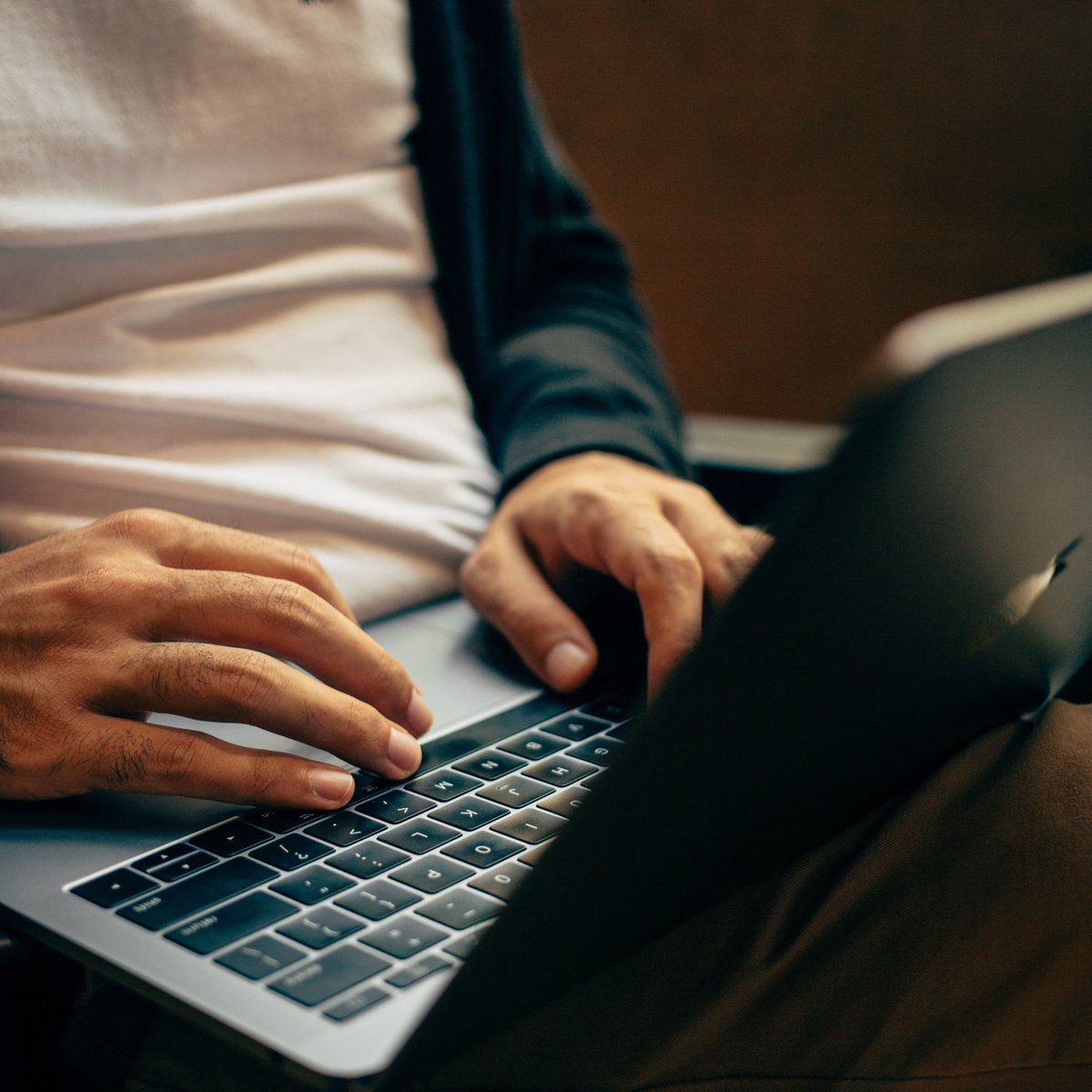 It is crucial to support not only your employee’s #mentalhealth, but also your own whilst home working. Download our remote-working factsheets to support you in maintaining you mental health during this period bit.ly/2UcqeS2