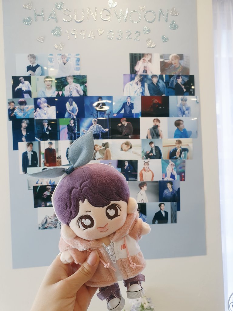 #다시_찾아온_3월의꽃_하성운
#좋았다_설렜다_성운이의_27번째생일
#빛나던_꿈들속엔_늘_성운이가_있어
@somflower321 구름이네꽃뭉치님이 운영하시는 꽃하나에봄 가서 셍일파티❣

#꿀빵우니 #알콩이 #퐁당우니 #말랑우니 #쟈근뽀메