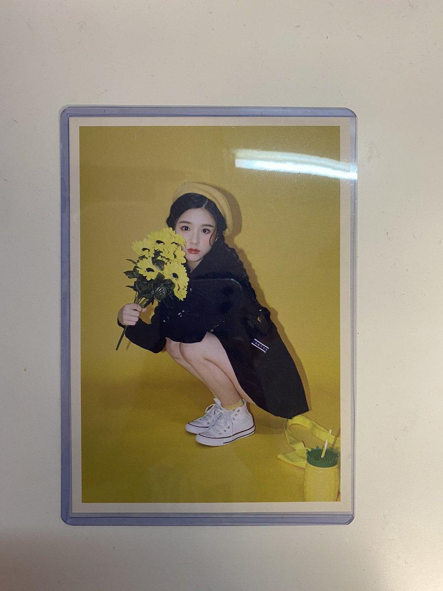 sxnpy's tweet photo. wts / want to sell
- orbit 2.0 fankit
    - heejin postcard
—
price - $11 (includes shipping)
*price is negotiable 
**if u want more pictures, dm me
—
📍CA, USA
standard price is for US &amp; CAN
***ww is $12.55
@loonapctrade @kpopgirlgroupps @girlgrouptrade @ggsellandtrade https://t.co/u7RfSt07e9