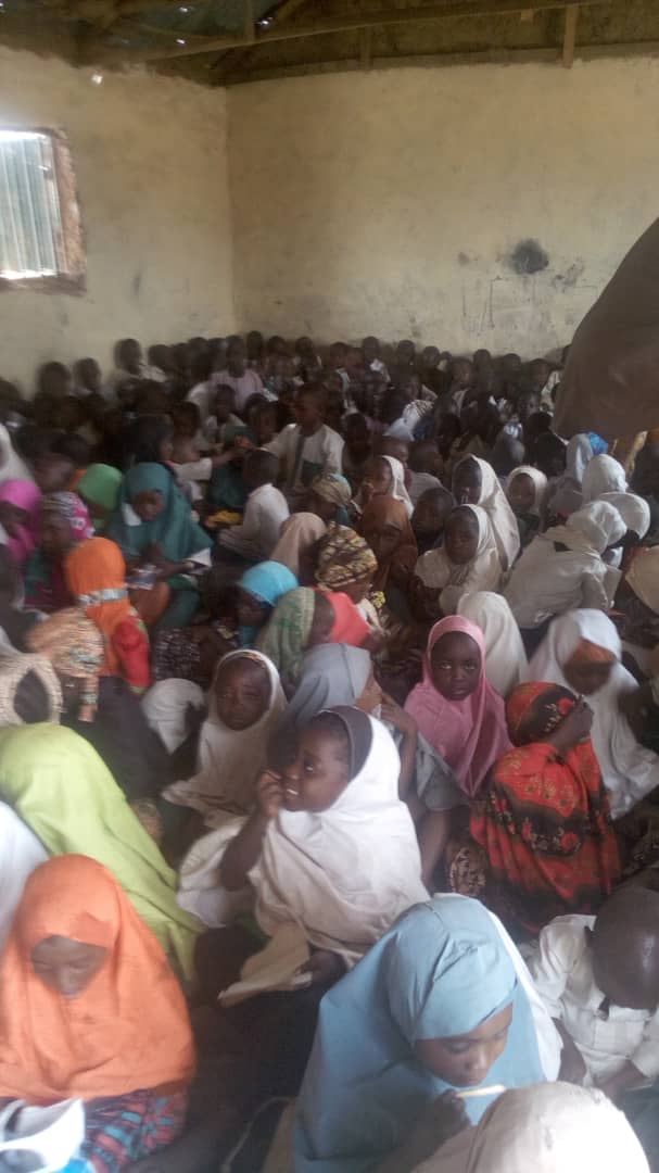 leads_nigeria's tweet image. #corruptionmustGO
#KDSTATNES 
LANW supported by  @macfound visited  UBE/LGEA Primary school Kwanan Rufai Soba LGA
 The school is in need of furniture, classrooms
 @SholaOga @KadunaSubeb @ogpkaduna @Kaduna_MoE @openUBEC @GovKadu