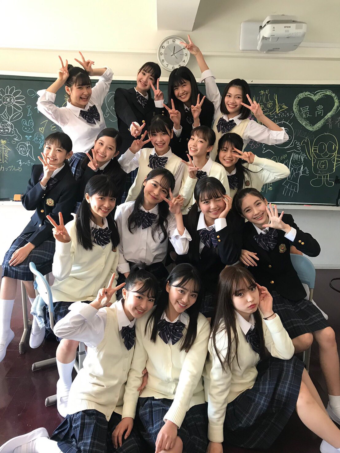 集合写真　女子中学生 