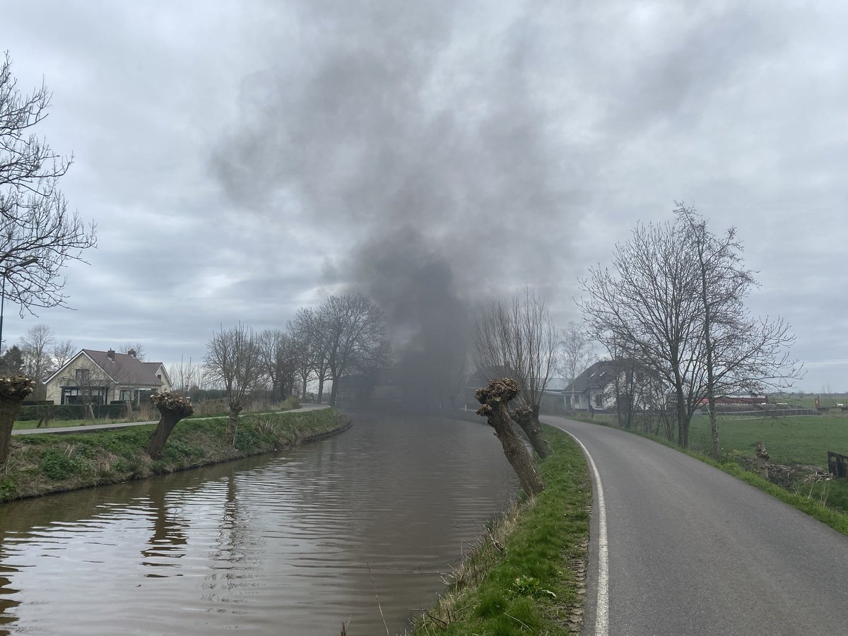 lfptak's tweet photo. Grote brand  #oudewater https://t.co/Q1D3LpBlzT
