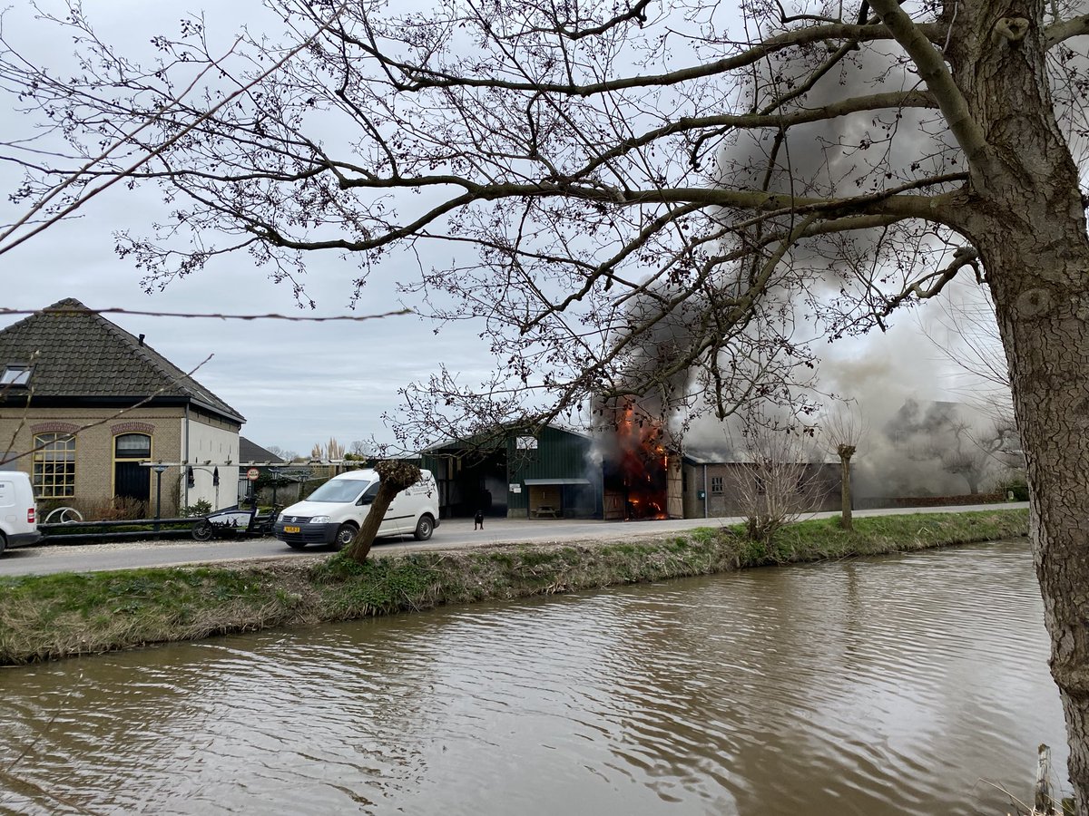 lfptak's tweet photo. Grote brand  #oudewater https://t.co/Q1D3LpBlzT