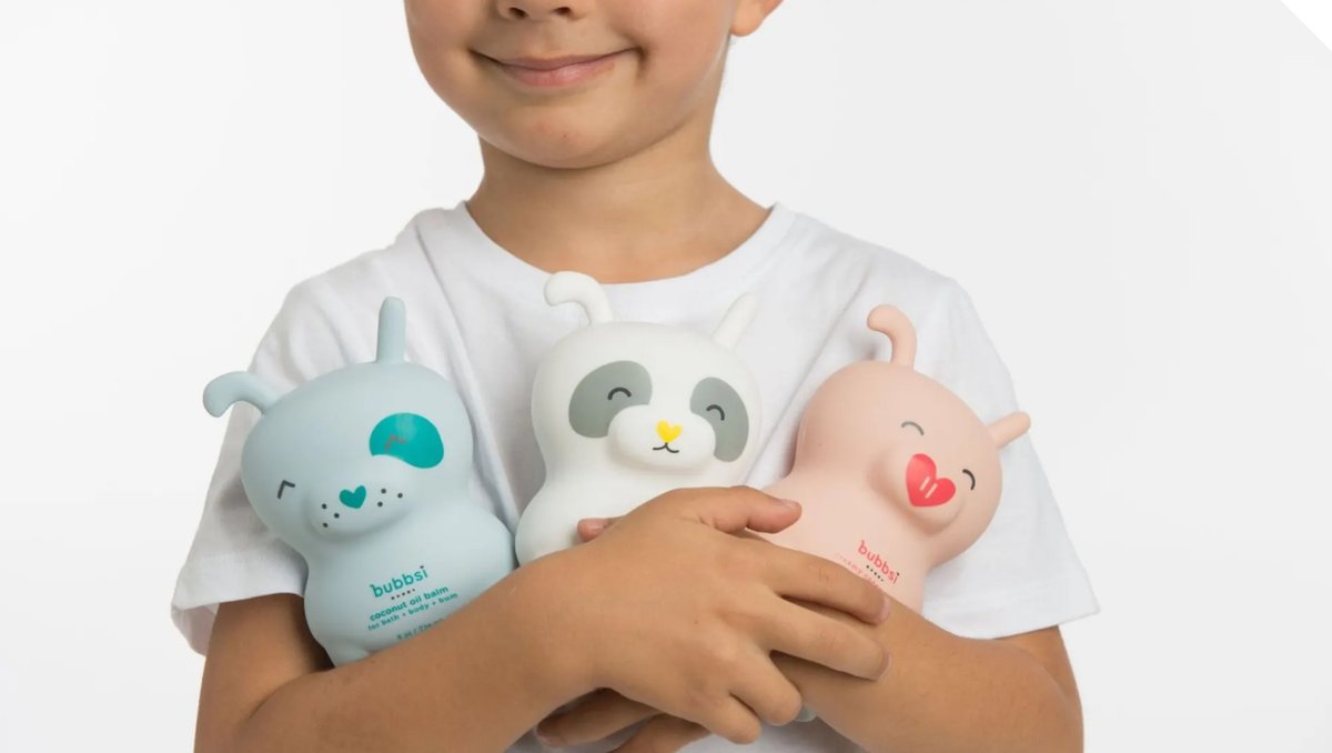 Vizeversa's tweet photo. Este packaging para gel y champú infantil nos ha enamorado😍. Colores suaves y formas divertidas de animales que harán del baño de los más pequeños un momento divertido😊 #vizeversa #packaging #children #animals #fun #diversión #colour #design https://t.co/CQKCkGOKnz