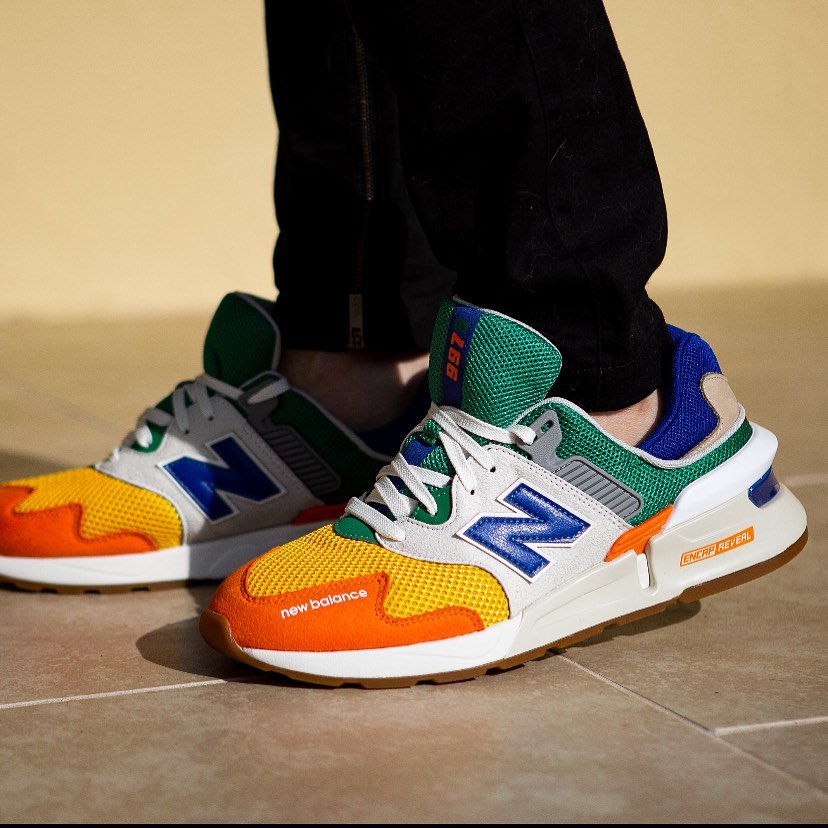 champs sports new balance
