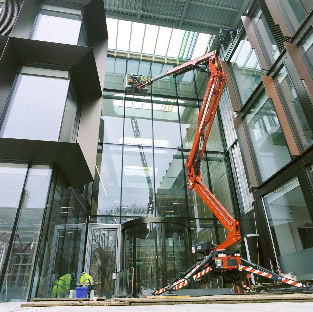 WilsonHire's tweet photo. Hinowa Lightlift 17.75 is our light weight spider lift with an articulated boom ideally suited for indoor and outdoor applications: https://t.co/enEIsCuYVC https://t.co/iFiyRWEZOM