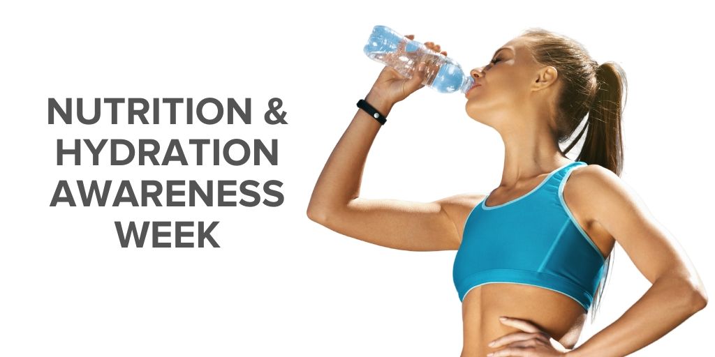 thebackandbody's tweet photo. This week is Nutrition and Hydration Awareness Week. Good health for us as therapists means:

🤜 Healthy food
🤜 Hydrating throughout the day
🤜 Good night's sleep
🤜 Sorting out an injury ASAP

#NHWeek #NHWeek2020 #LetsGetThereTogether https://t.co/t594vjDF4f