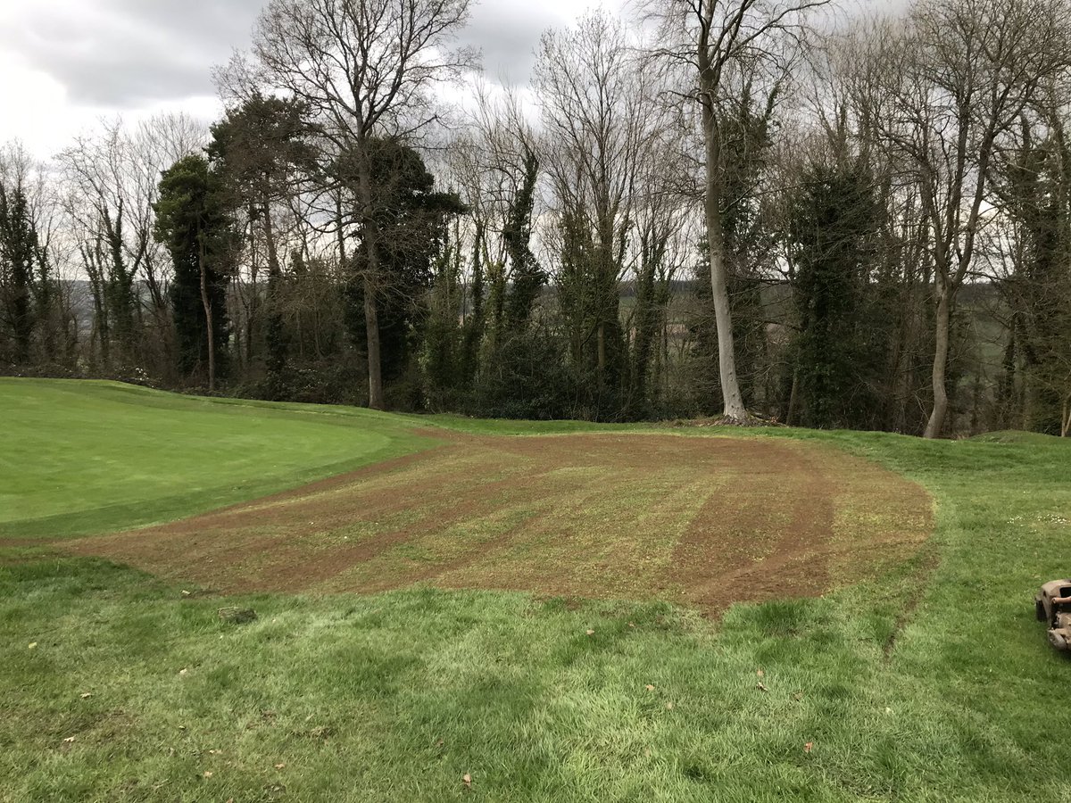 MarkSim93794378's tweet photo. New approach on our 17th hole cut out, overseeded and topdressed
#newsurfaces #alwaysimproving @KingsdownGC https://t.co/YYmJi2OvOf