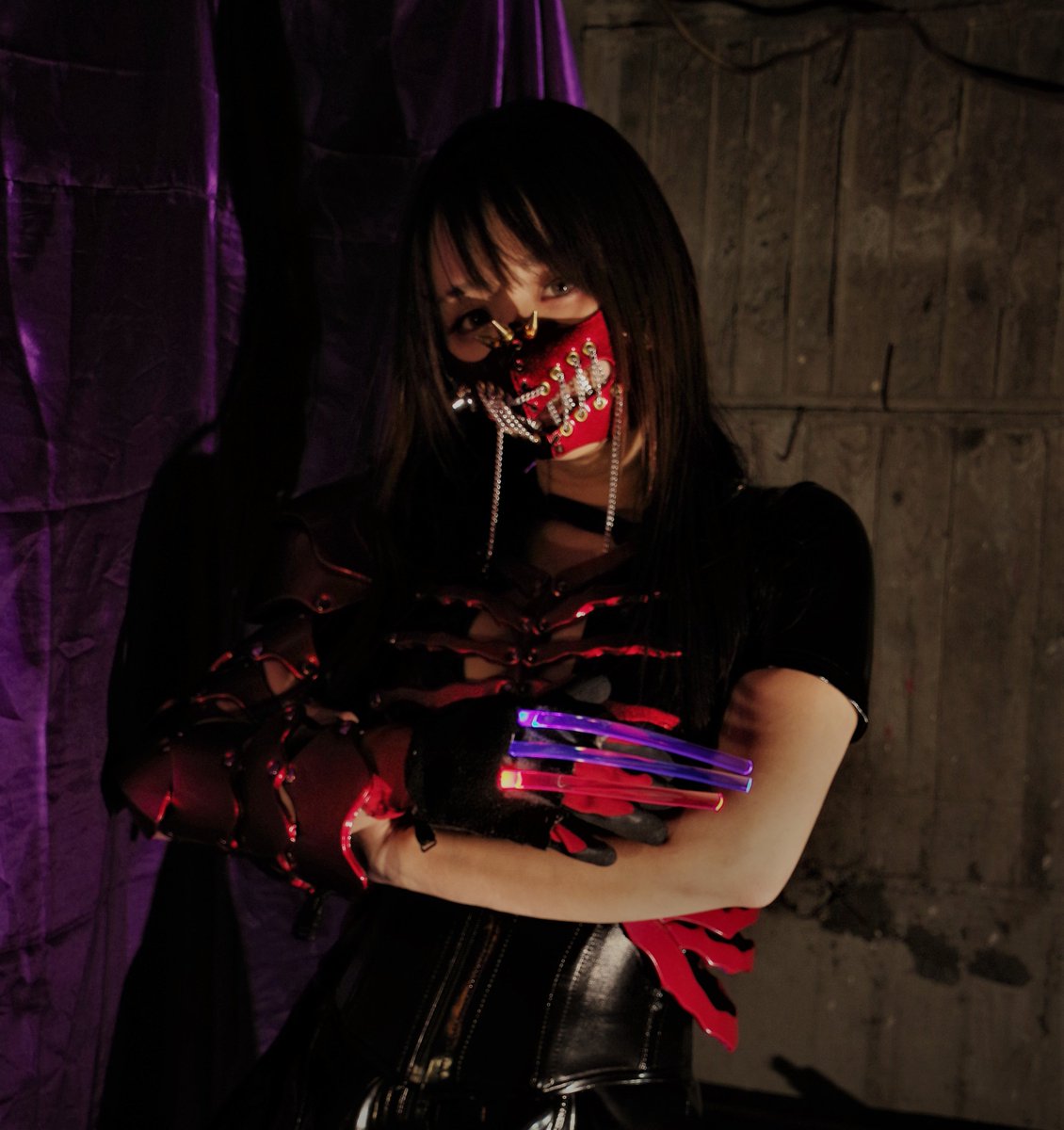 naotin1830's tweet photo. あいむちゃんのガレージ撮影に行きました。
久しぶりに厨二病院炸裂
あいむちゃん、長嶋さんありがとう^^
#あいあむあいむ
#肉感撮影会 #japanesefetimodel
#大美屋 #脊椎アーマー #rubber #rubberfeti #maskedlady
#steampunk #hardcore https://t.co/ZS5TISYmF7