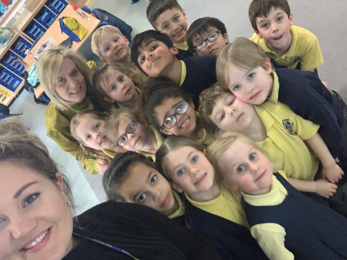 What a fantastic Friday photo from Purple Class. #smilesallround