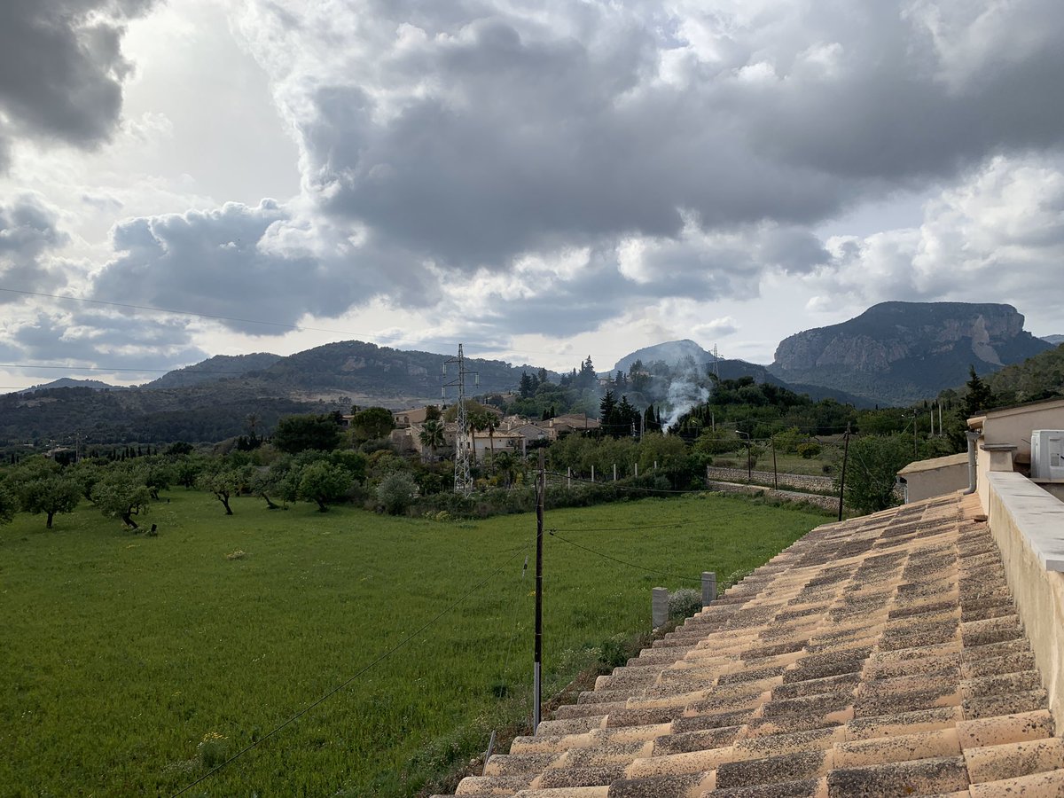 Lloseta, Mallorca, desde mi terraza <a href="/tiempobrasero/">Tutiempo</a> <a href="/llosetatur/">Lloseta</a>