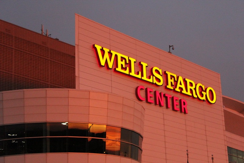 Philadelphia's Wells Fargo Center To Transform Club Level - fromthisseat.com/index.php/blog…

#Philadelphia #76ers #Flyers #WellsFargoCenter #NBA #NHL