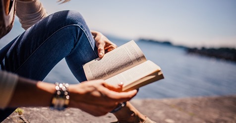 Veel tijd thuis de komende weken? Snuister even rond in de boekenhoek en ontdek onze aanraders!

#lezen #leestips #boeken #boekentips #reading #corona #covid19 #gezelligthuis #boekenwurm

gezondverstandig.be/boekenhoek/