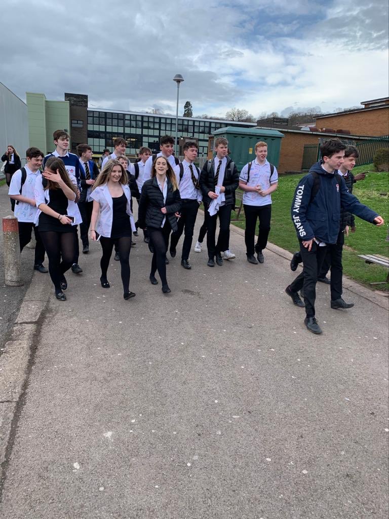 King Henry VIII 3-19 School tweet media