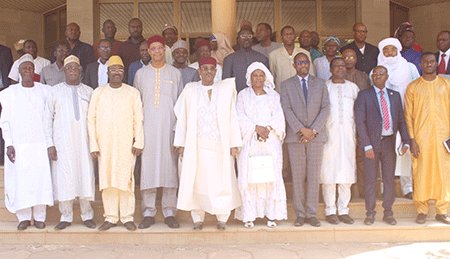 MagelNiger's tweet photo. Lancement Officiel Du Projet De Renforcement De La Résilience De L’agriculture Face Au Changement Climatique (PRRACC-Niger) : 18,6 Milliards De FCFA Pour L’aménagement En Système Moderne D’irrigation
(lire l'article)
https://t.co/7Htofb2W2P https://t.co/dbBpYEQfKo
