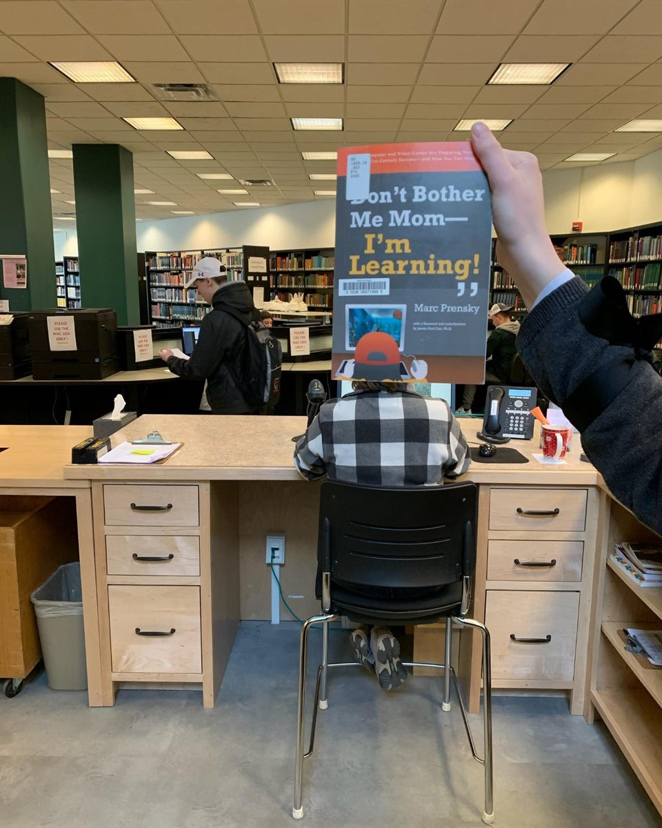 Crumb_Crane's tweet image. #bookfacefriday #SUNYPotsdam #SUNYPotsdamLibraries