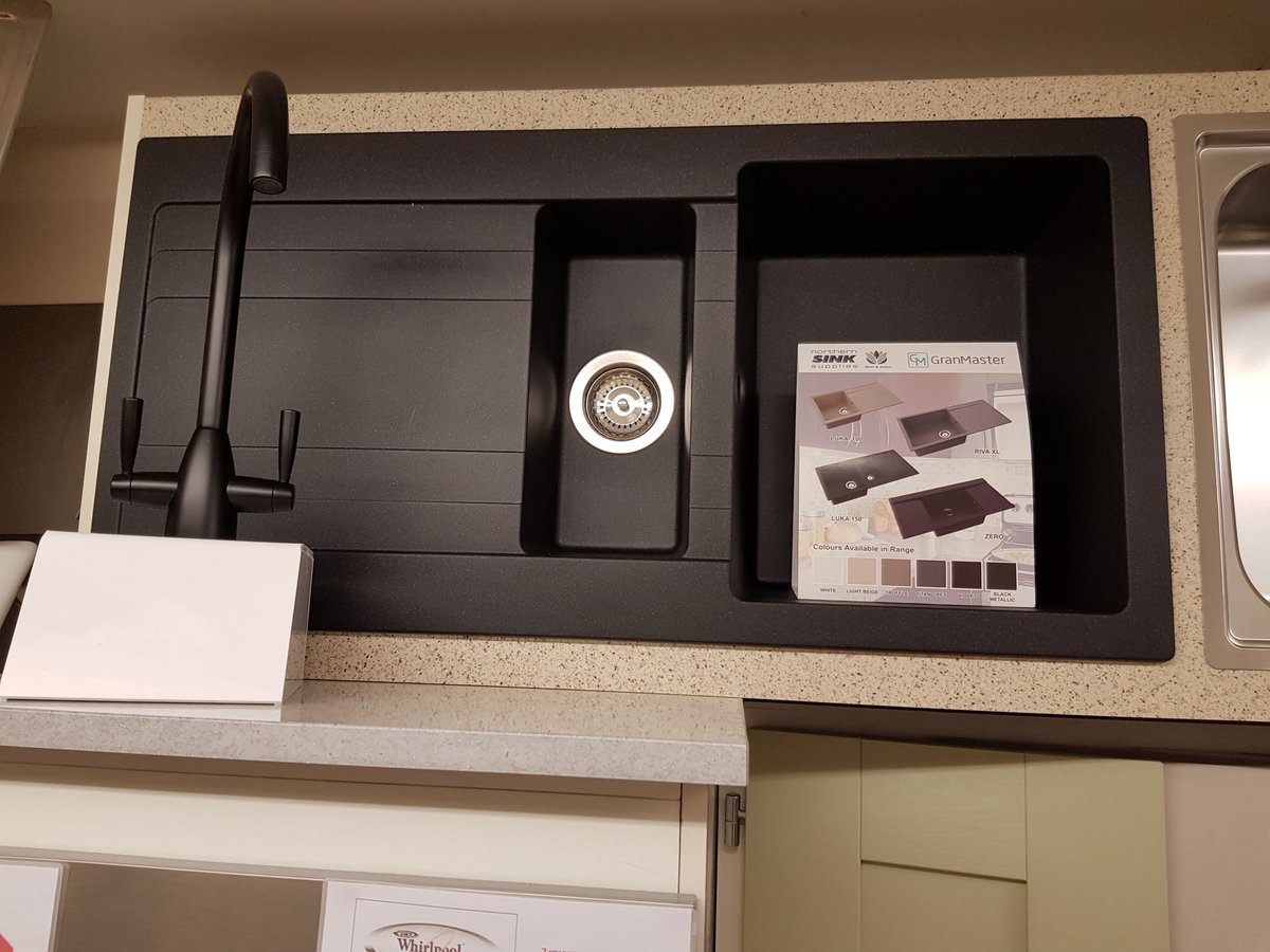 NorthernSinks's tweet photo. The Black Riva 150 with the Black Danti tap looks like an epic combination. #sinks #taps #kitchen https://t.co/pcEY4tRIN5