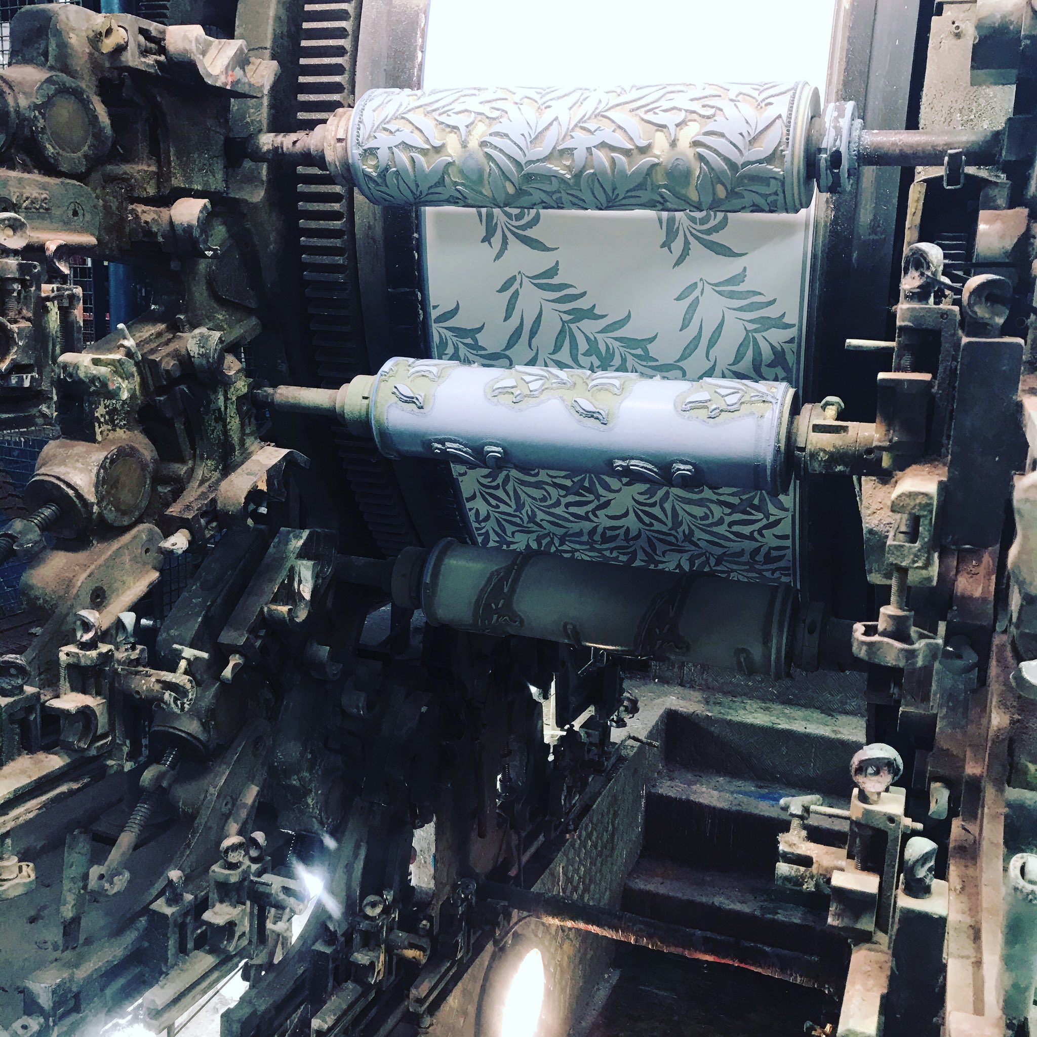 Anstey Wallpaper Company on Twitter "Cleaning down our surface machine