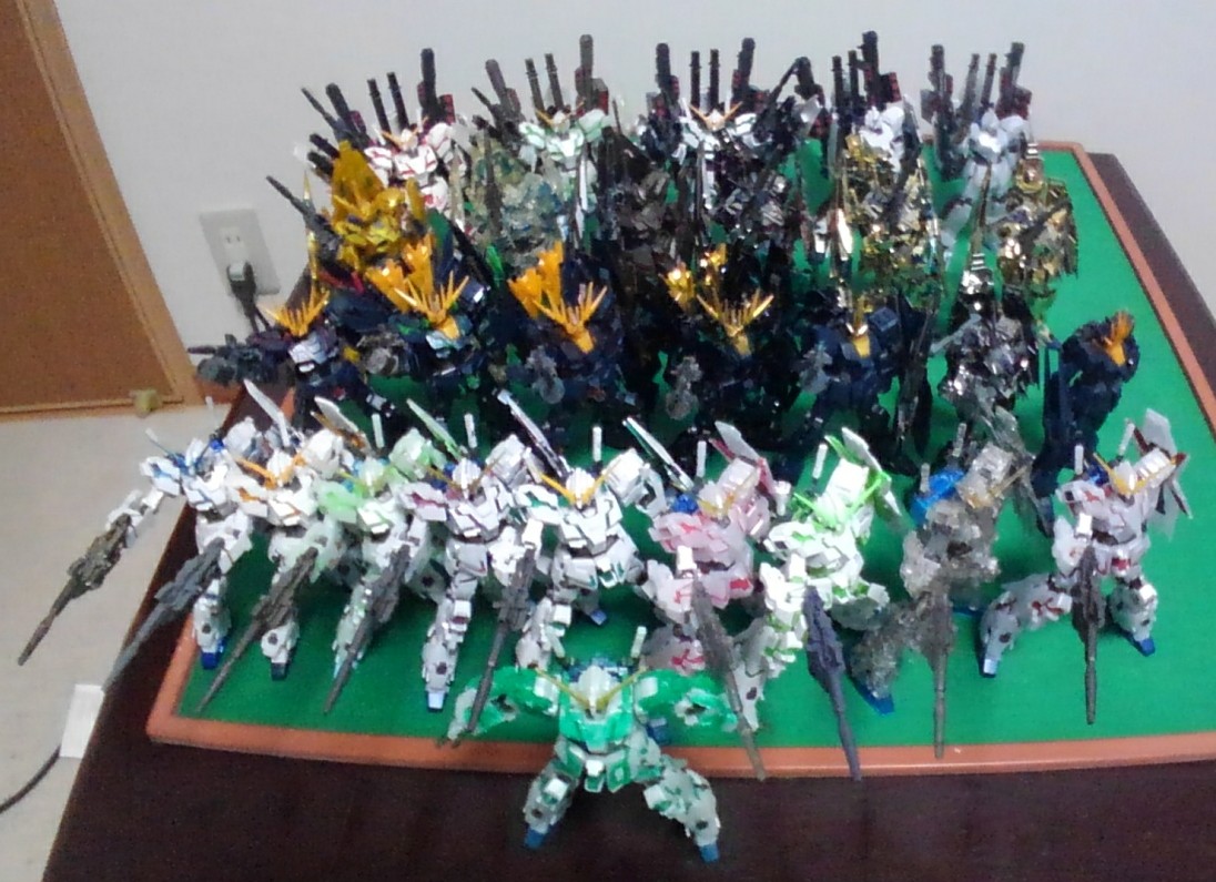 TendouTeeeee's tweet photo. ユニコーンガンダム https://t.co/DgwJUG77Ph