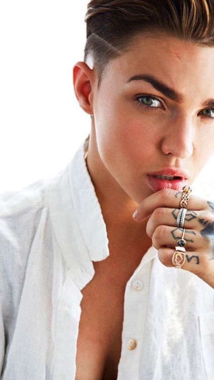 PlanetRubyter's tweet image. Happy birthday, Ruby Rose!!! ♦️🌹🎈🥳🎁🎉 #RubyRose
