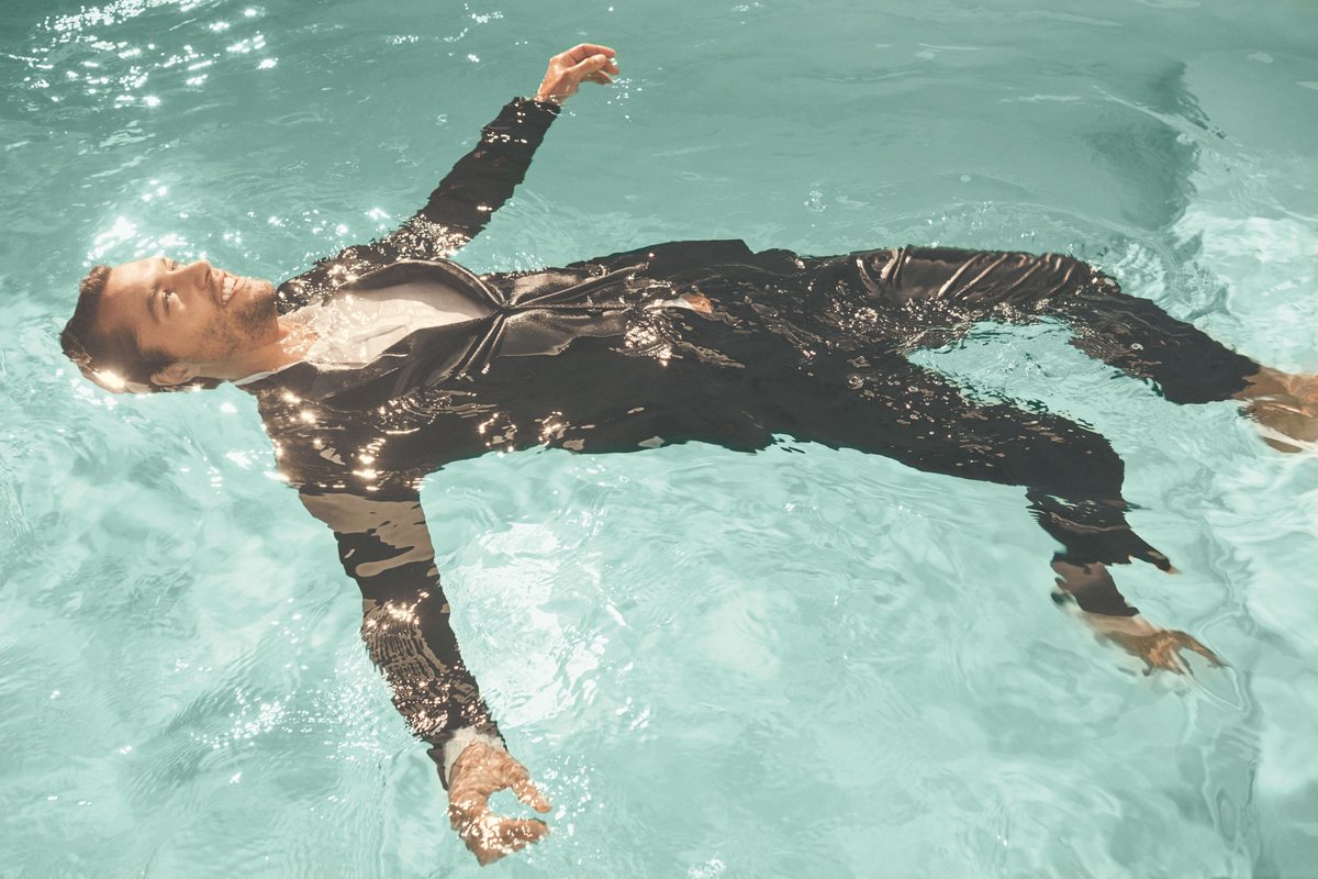 BoggiMilano's tweet photo. Now let us tell you about our B-Washable suits with only two words: style and pratictality. These suits have a special characteristic: they can be washed at home. Discover more at https://t.co/eGelEzHVde.
#BoggiMilano
#BCollection
#BWashable
https://t.co/QndcgXnxZj https://t.co/ZyqPkc9HnC