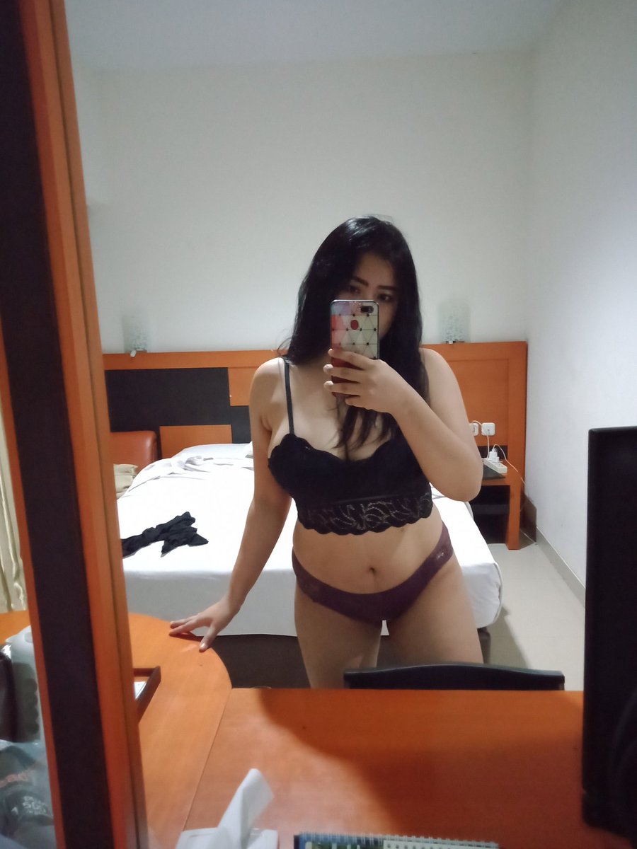 Agustinavcs1's tweet photo. MALEM OPEN SLOT 
VCS YAH 💦💦
#IndonesiaMajuCumaHalu #NolakKeras #NolakKeras #IndonesiaDiAmbangKehancuran #CoronaIndonesia #CoronaVirusUpdate #vcscolmek #vcsbugil #vcsreal #JKWTumbangRakyatSenang #vcssangek #vcsindonesia https://t.co/9mHkdbP0Ob