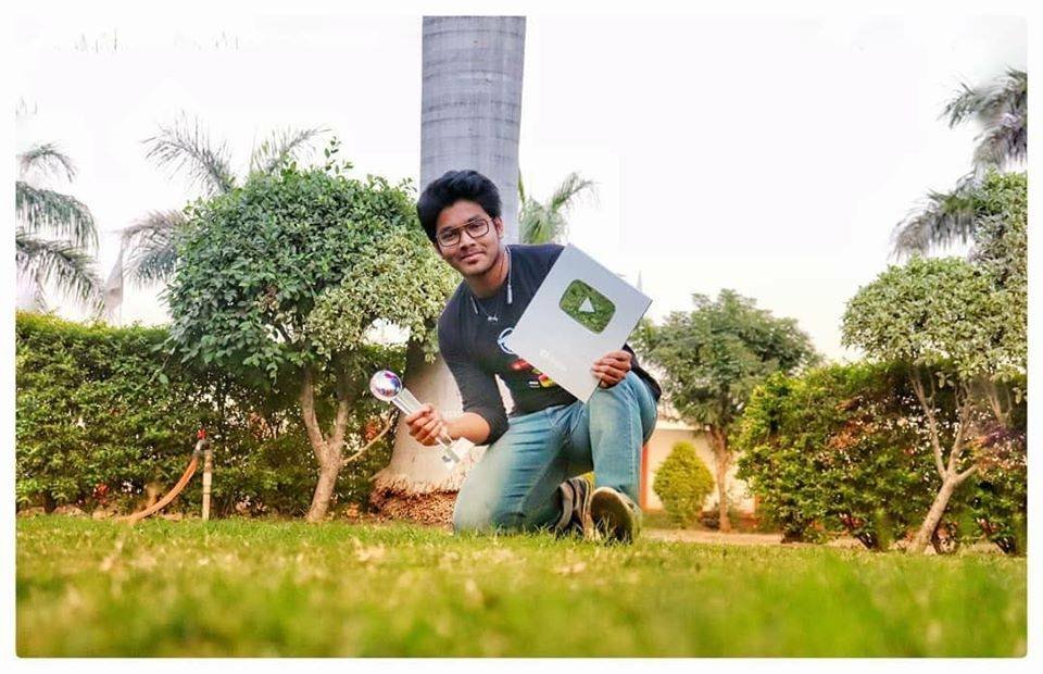 Pranay Chouhan,student of B.Tech CSE (Amity School of Engineering &amp; Technology) is a budding Youtuber with over 1 Lakh Subscribers,also Awarded by Government of Andhra Pradesh for excellence in the field of online content creation and an entrepreneur.Amity Mumbai