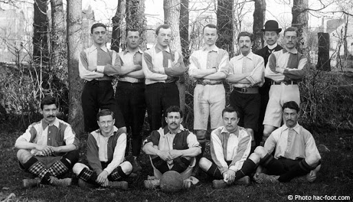 En France la pratique du football se propage dans le nord, avec notamment la fondation du Havre Football Club en 1872.La méfiance envers ce sport "british" retardera en partie l'éclosion du football.Les illustres Club Français et White Rovers ne seront créés qu'après 1890.