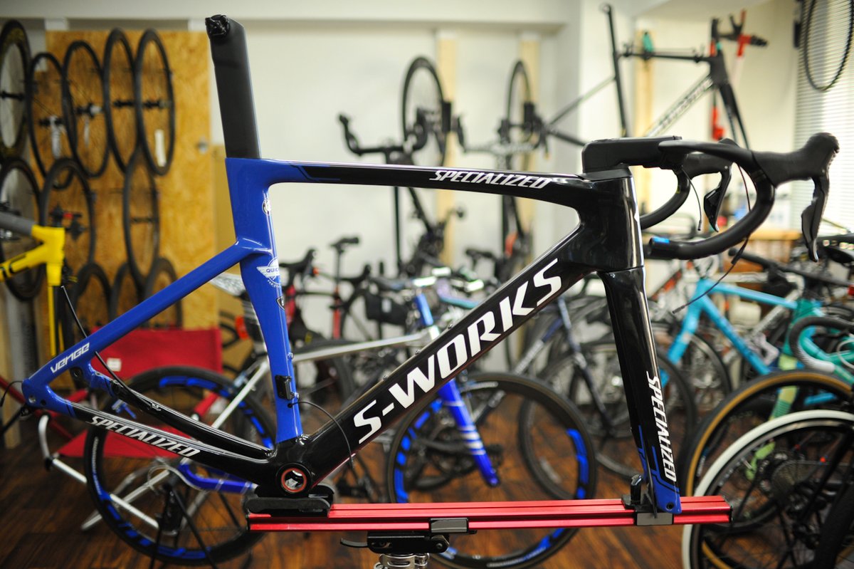 S-works VENGE クイックステップカラー組み立て。各メーカのフラッグ