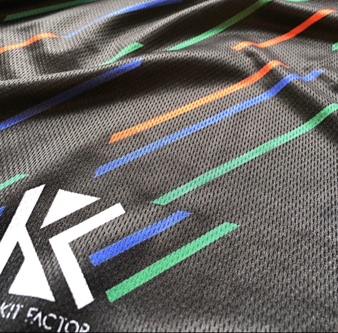 thekitfactor's tweet photo. The @ParishesOfJsyFC training shirt that I recently designed, brilliantly made by @hgsportswear is available to pre-order TODAY at https://t.co/SzNtMPmDYf @CONIFAOfficial
#parishesofjersey #conifa #jersey #shirt #new #thekitfactor https://t.co/ykAUbJKVUG