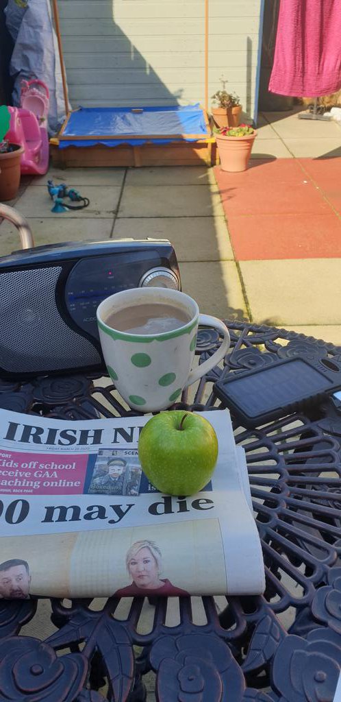 DeegallMckillen's tweet photo. In the office today #WatchingWashing radio @U105radio paper @irish_news PowerPack #Solar Apple #GrannySmith #Belfast https://t.co/g2aPPzeZXx