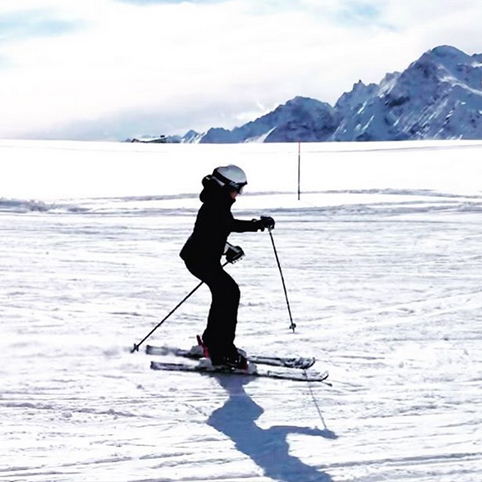 WhiteStoneSki's tweet photo. With the ski season at an end, we'd like to say a big thank you to all of our friends who shared their amazing #wearingwhitestone ski pics with us throughout the season! Best wishes as we all look ahead to future ski adventures. 🎿 https://t.co/O15k28bI1O