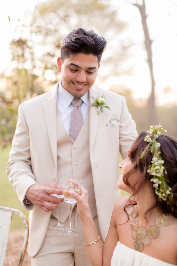 Cheers to the first official day of Spring! Finally! 
🌱🌷🌼💐☀️

#realwedding #firstdayofspring #themoderngent #moderngentstyle #groom #groominspirations #groominspo #atlantaweddings #atlantagrooms 
#engaged #justengaged #weddingplanning #weddinginspo
#atlantaweddingvendor