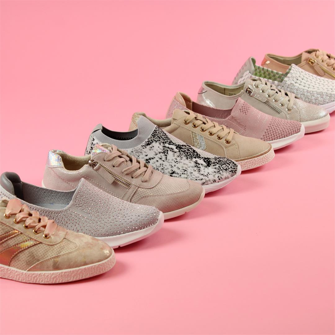 New In.  Treat your feet to a pair of our new ath-leisure / trainer styles for Spring/Summer 2020.  New styles available now.

Shop here: heavenlyfeet.co.uk/collections/tr…

#comfortable #stylish #spring #athleisure #trainers #heavenlyfeet #stylelovescomfort #weknowcomfort #veganfriendly