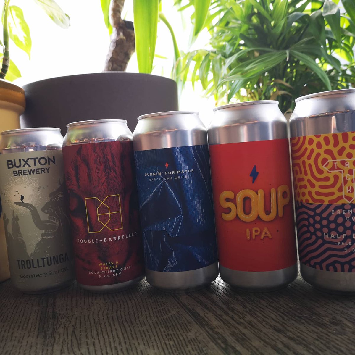 hopscotch_brum's tweet photo. We'll be around until 6:30PM today (FRI) if you want to pick up any cans or bottles of beer, cider, wine, or prosecco. Just a few things left on tap, if you bring your own empty containers we can fill them for you ♥️🍻

.
.
.
.
#realale #craftbeer #bar #kingsheath #birmingham https://t.co/KGgHYxSxE4