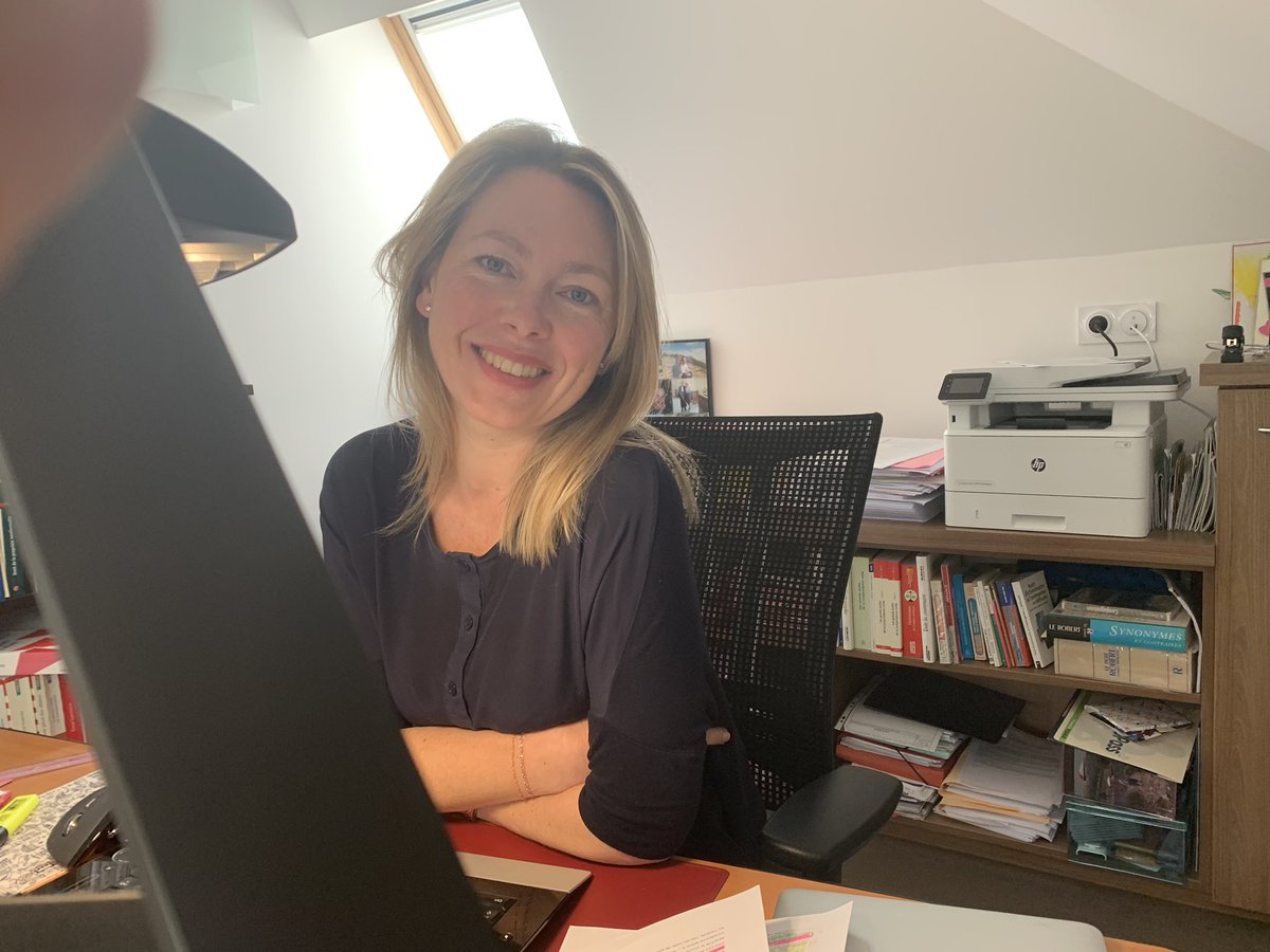 KarineLemercie1's tweet photo. À mon tour, je me lance sur le #LeMansUnivALaMaison Étudiants #DUT1 @LeMansUniv Du travail à distance se prépare ! #atresvite #ConfinementJour4 #Teamjuriste https://t.co/yhQW71CGyY