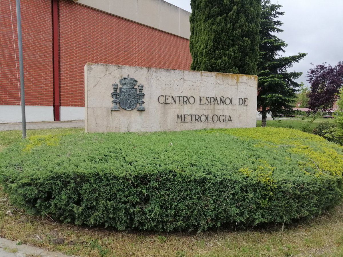 El <a href="/CEMgob/">Centro Español de Metrología</a> informa:
✅ Mantenemos contacto con la Comisión de Metrología Legal para establecer criterios conjuntos en lo que el estado de alarma pueda afectar al control metrológico del Estado y operaciones de los agentes implicados. 
#EsteVirusLoParamosUnidos