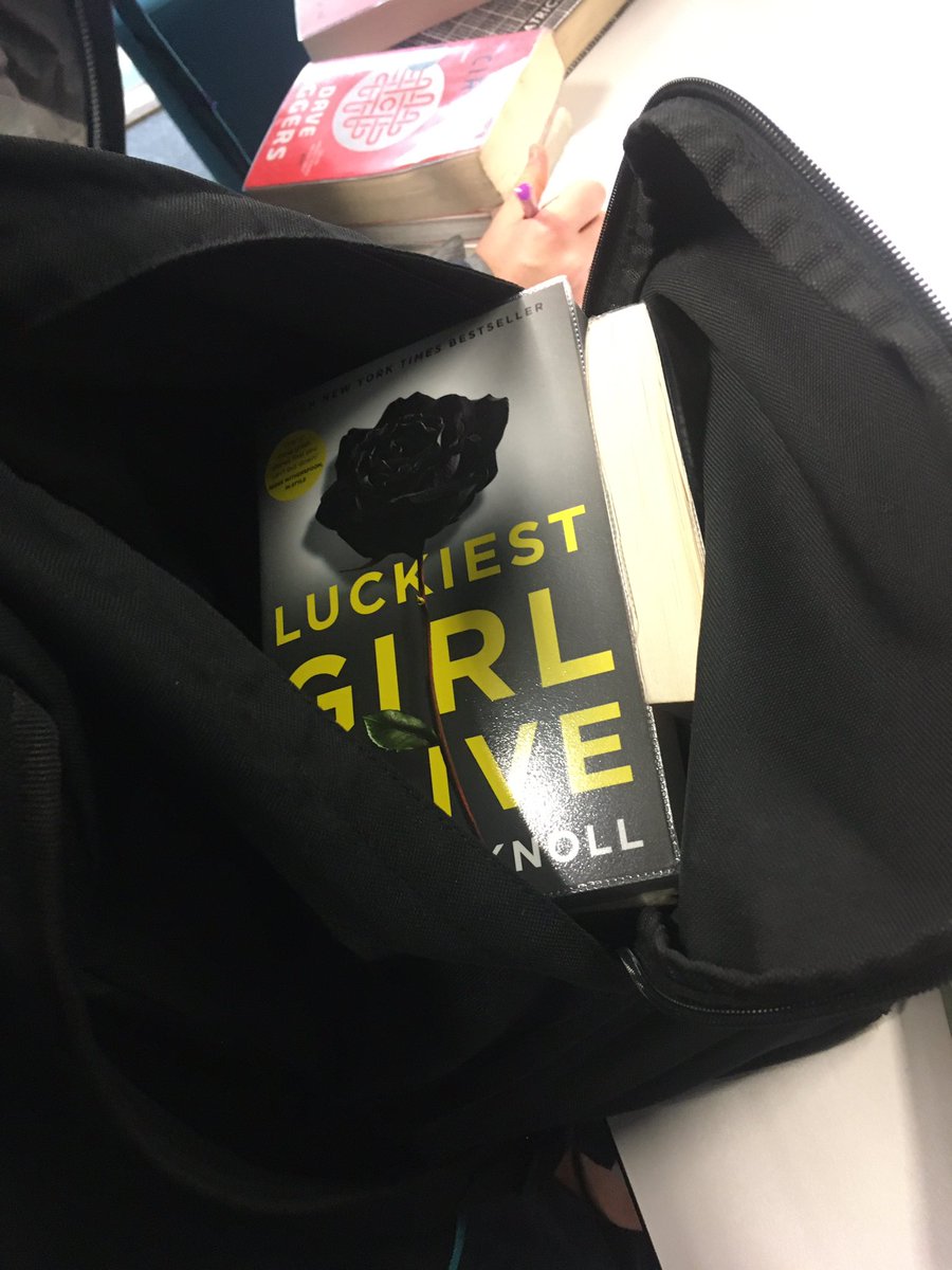 jess_k_hughes's tweet photo. Stockpiling @school21_uk style. #reading #books #s21reads #wayr https://t.co/h5v8yYa6EL