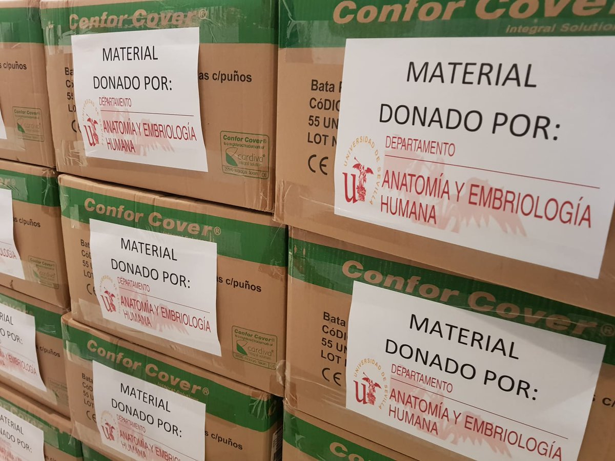 unisevilla's tweet photo. 👏🥺Imposible describir con palabras el esfuerzo de nuestros centros para reunir miles de mascarillas, batas, guantes... que entregaremos en centros hospitalarios ¡Muchas gracias! 😊

Más info➡️ https://t.co/Hoj05dio8e @saludand @InvestigaUS  #USenCasa #COVID_19 https://t.co/O9kIH2YSoO