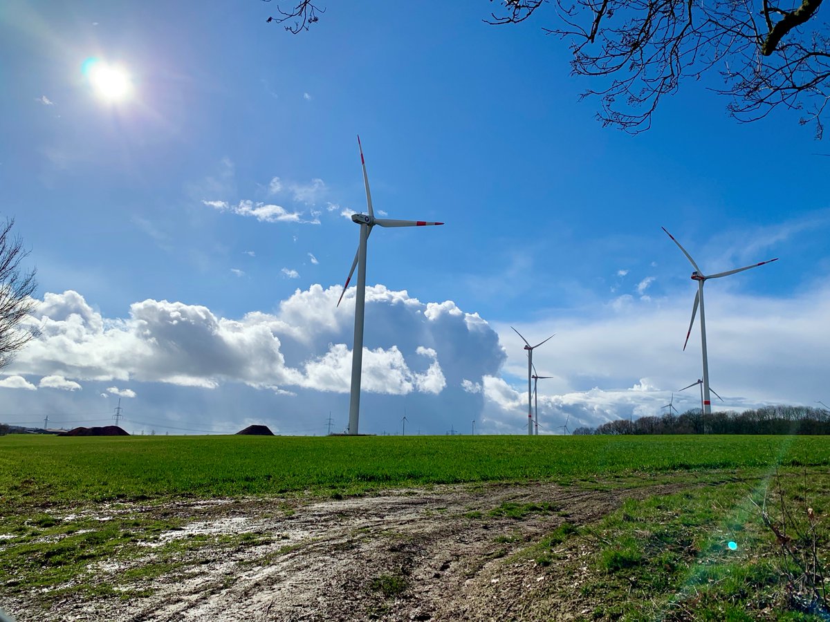 ecozinsde's tweet photo. @ECOreporter - Das #Magazin für nachhaltige #Geldanlagen berichtet über eines unserer aktuellen Investitionsprojekte.

In der Gemeinde #Schloßvippach wird ein bestehender #Windpark durch eine zusätzliche Anlage erweitert. Bei ecozins können Sie bereits ab 250 EUR #investieren. https://t.co/sQdQgb0vea