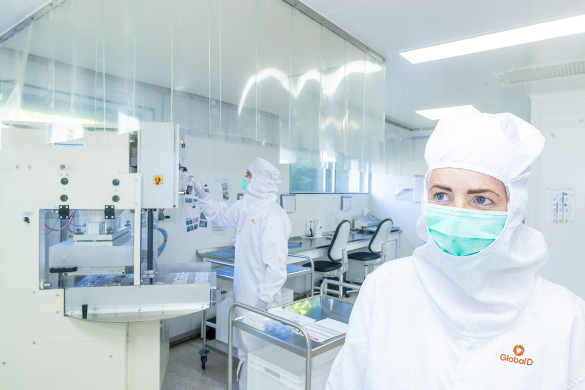 RegisProvignon's tweet photo. Global D apporte son soutien aux professionnels de santé qui se battent contre le #COVID19fr. Nous venons de livrer 1000 masques chirurgicaux à l'@ARS_ARA_SANTE.

Voir le communiqué : https://t.co/M7Ea4ngzIR

#covid19 #coronavirus #ResterChezVous https://t.co/99Wk2VInrf