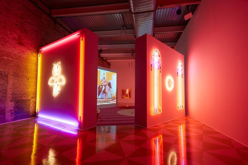 MASS_MoCA's tweet photo. Morning Art Break:
Alex Da Corte, Free Roses, 2016 https://t.co/S20h157rku