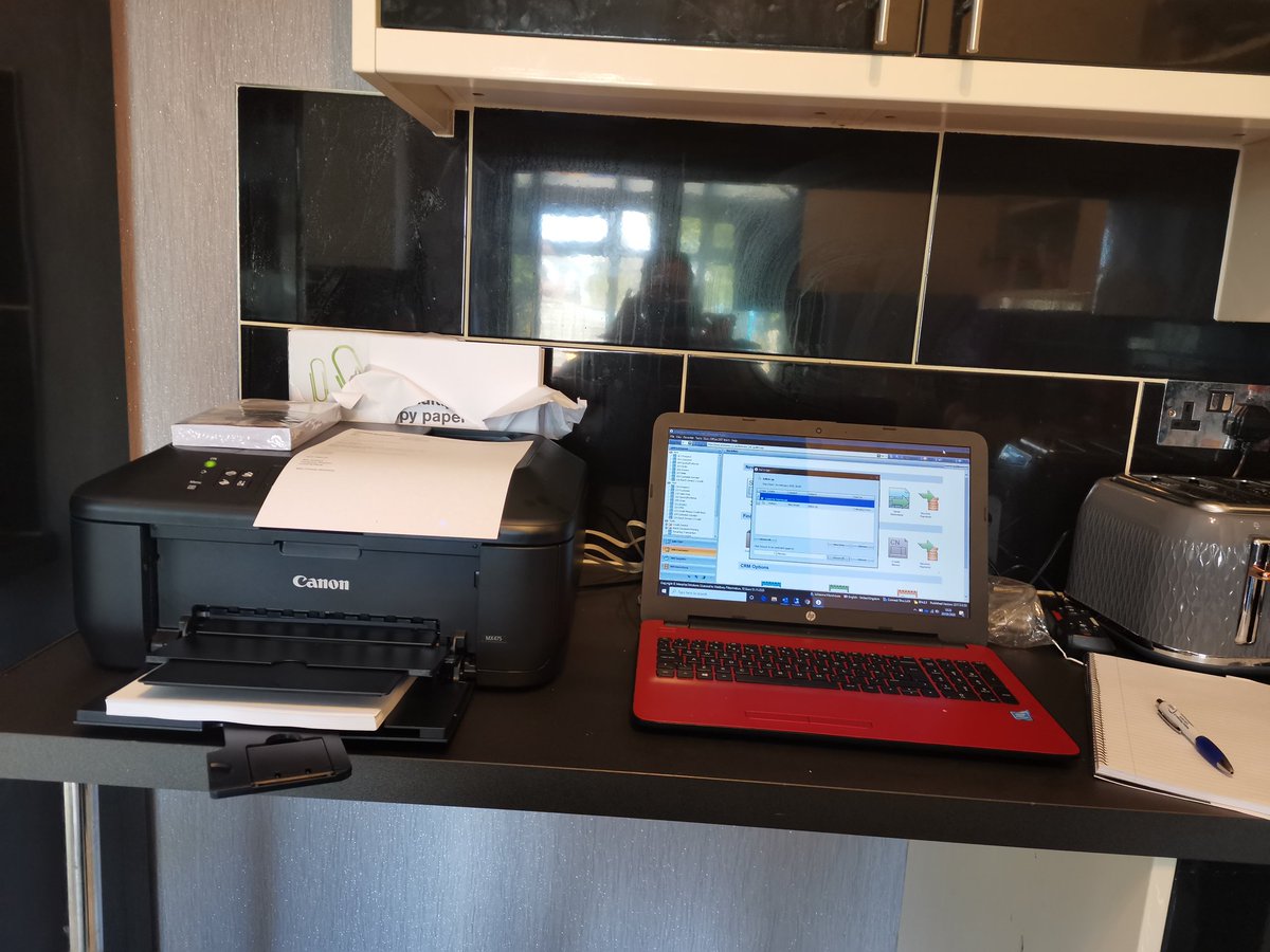 JulieanneM82's tweet photo. My office for the forseeable
@Westburygroup1
#Covid_19
#workingfromhome
#StaySafeStayHome https://t.co/MkweUOKAic