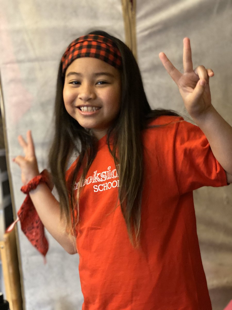 CaberteKat's tweet photo. School Spirit day! https://t.co/eHMQ0IftrR