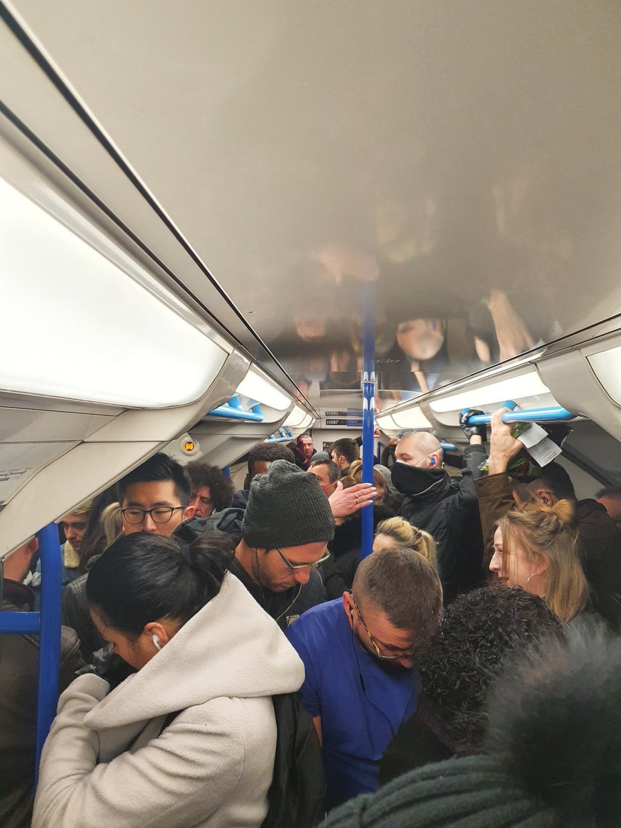 Scott_Gilmore's tweet image. This morning on the London Underground (left) and the Toronto subway (right).

One of these cities is getting its act together. One is hurtling towards catastrophe.