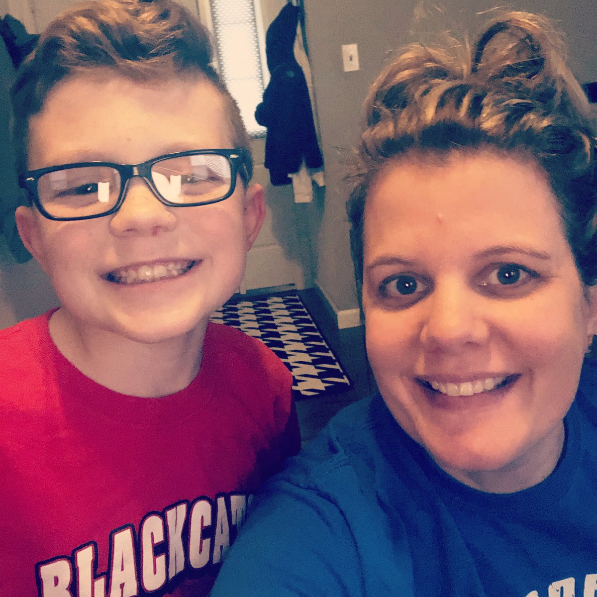 CounselorsofHHS's tweet photo. One hawk and 2 blackcats (not pictured the blackcat that loves her sleep). #hawkstrong #virtualschoolspirit #ourhairthough https://t.co/k1ybvUMRWZ