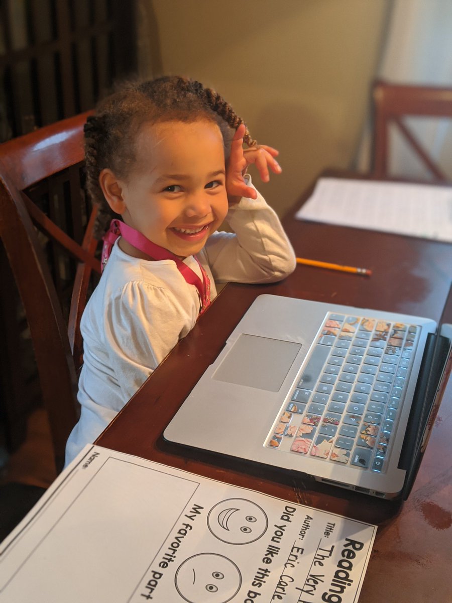 Pre-K learning at its best!  Miss that smile!@miss_kbrophy <a href="/KristinHummel7/">Kristin Hummel</a> @JMcLaughlinVDV <a href="/hubschmittVDV/">Suzanne Hubschmitt</a> <a href="/PSMrsDonnelly/">Laura Donnelly</a>